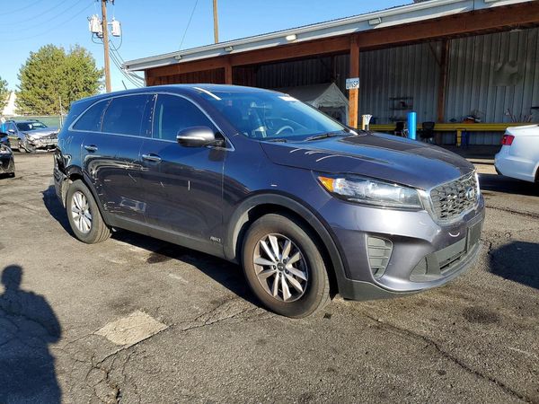 2019 KIA SORENTO L, LX, S — Passenger 3/4