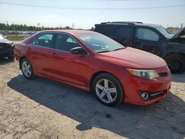 2013 TOYOTA CAMRY — Passenger 3/4