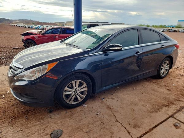 2014 HYUNDAI SONATA GLS/ GLS Popular — Front 3/4