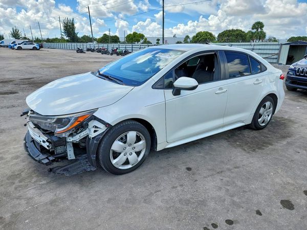 2021 TOYOTA COROLLA — Front 3/4