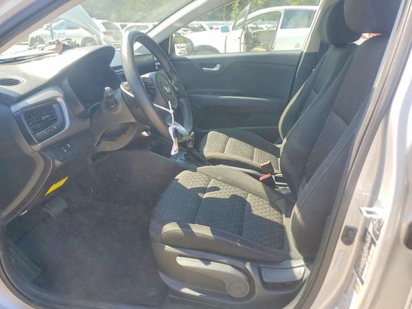 2021 KIA RIO — DENT