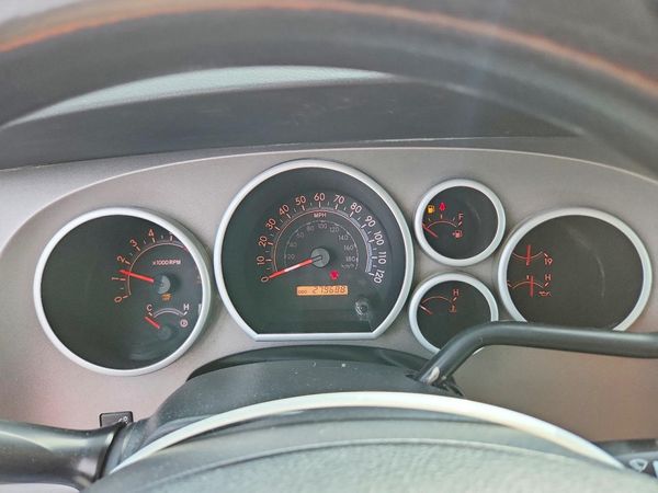 2012 TOYOTA TUNDRA Delux