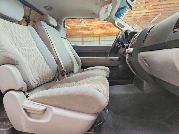 2012 TOYOTA TUNDRA Delux
