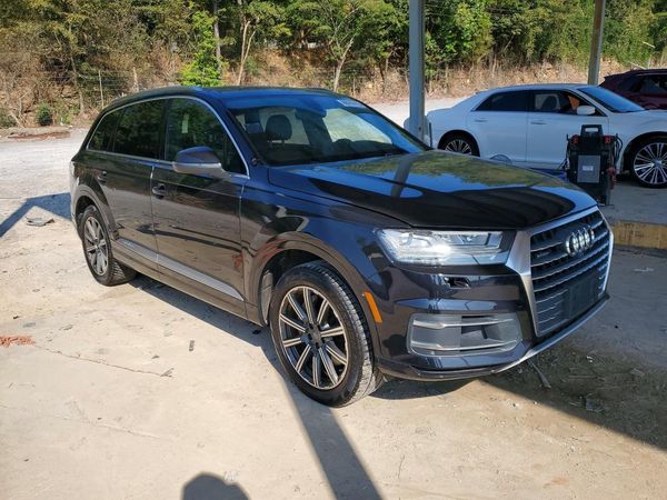 2017 AUDI Q7 — Passenger 3/4