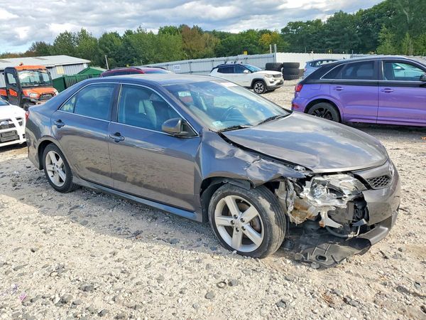 2013 TOYOTA CAMRY — Passenger 3/4
