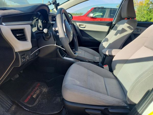 2016 TOYOTA COROLLA L/LE — DENT