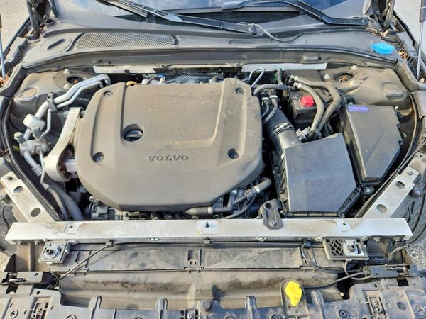 2023 VOLVO S90 — Engine bay