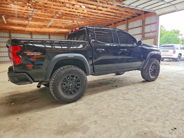 2024 CHEVROLET COLORADO Trail Boss
