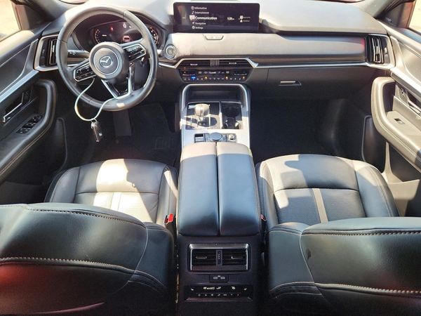 2024 MAZDA CX-90 — CKPT