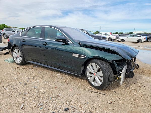 2021 JAGUAR XF R-Dynamic SE — Passenger 3/4