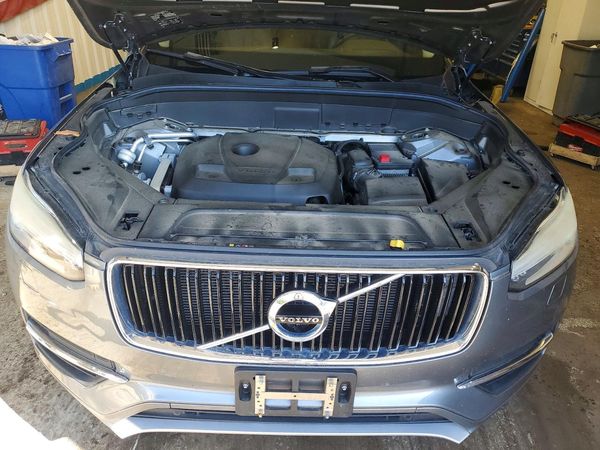 2016 VOLVO XC90 — Engine bay