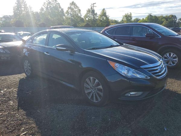 2014 HYUNDAI SONATA — Passenger 3/4