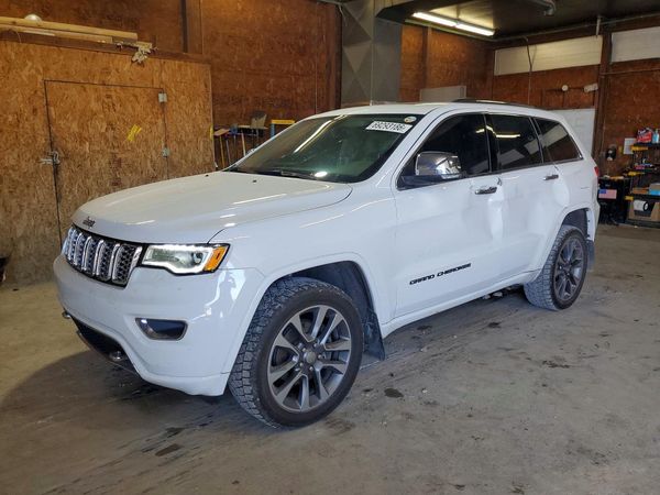 2017 JEEP GRAND CHEROKEE — Front 3/4