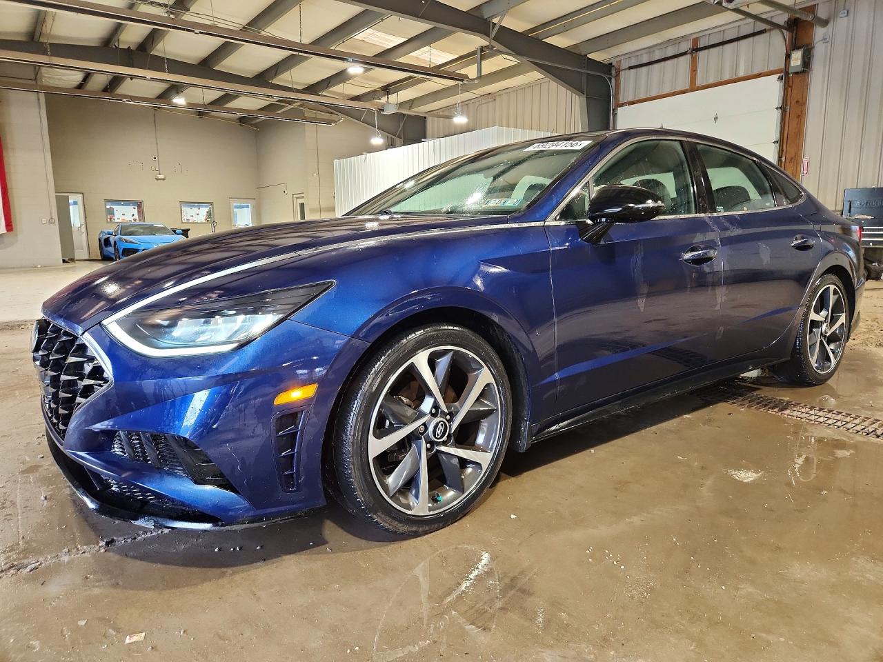 2021 HYUNDAI SONATA SEL Plus — Front 3/4
