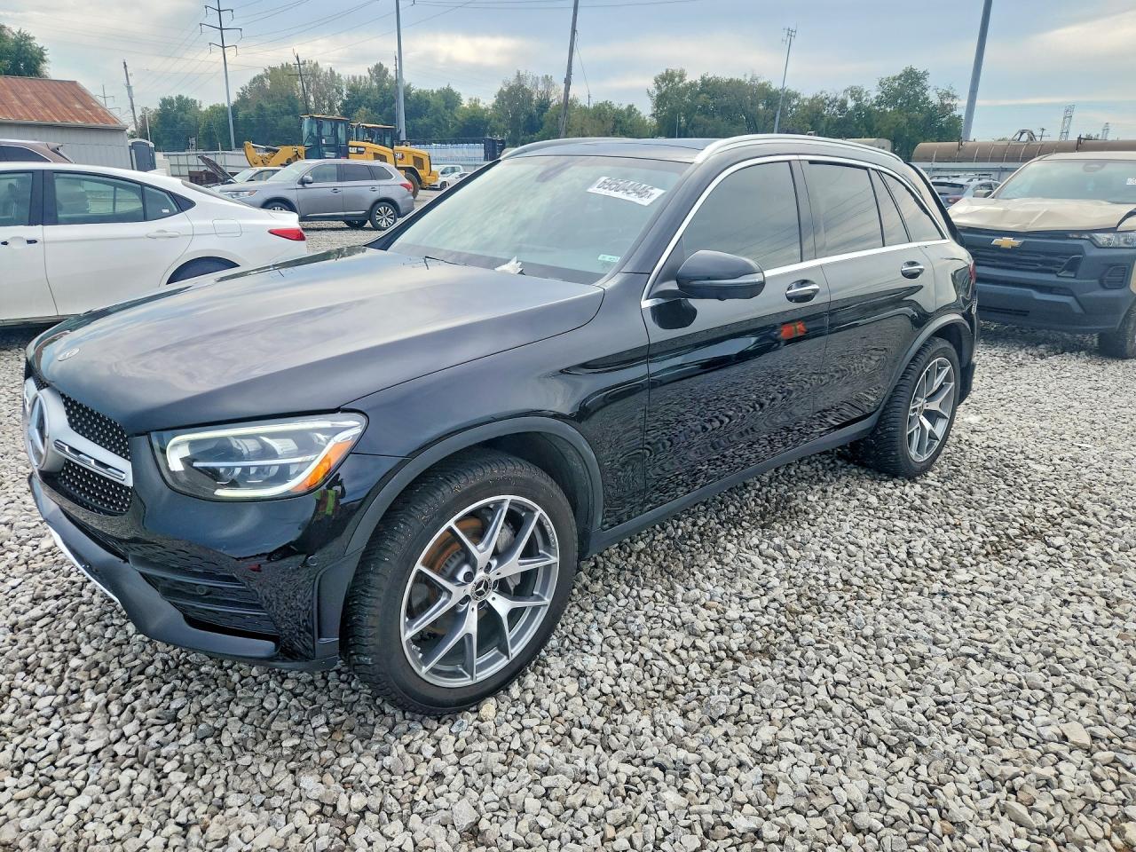 2021 MERCEDES-BENZ GLC — Front 3/4