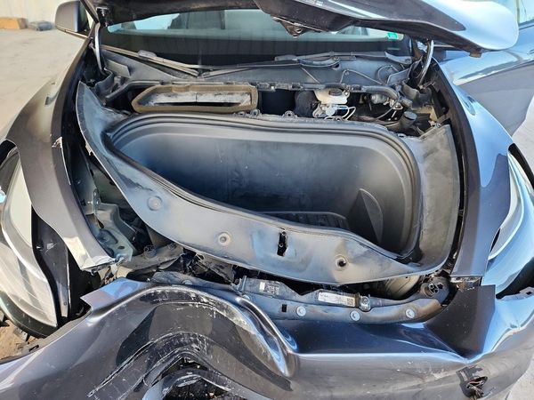 2021 TESLA MODEL Y — Engine bay