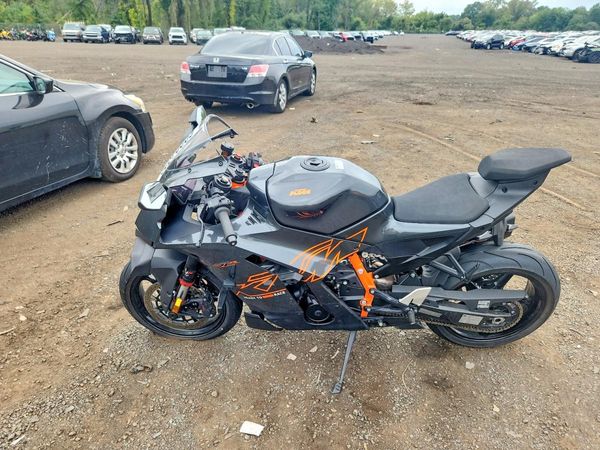 2026 KTM 990 — LSDT