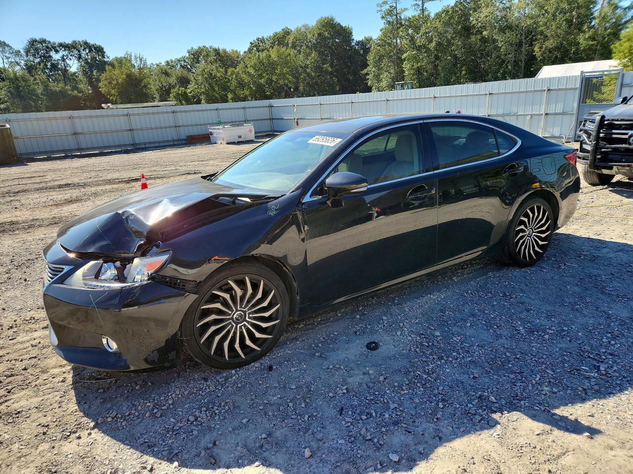 2013 LEXUS ES 350 — Front 3/4