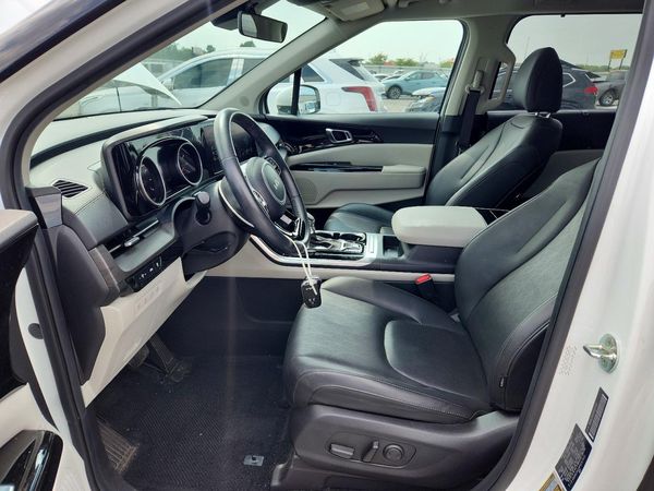 2023 KIA CARNIVAL — DENT