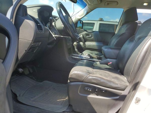 2013 INFINITI QX56 BASE — DENT