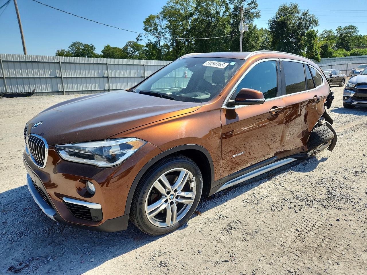 2016 BMW X1 — Front 3/4