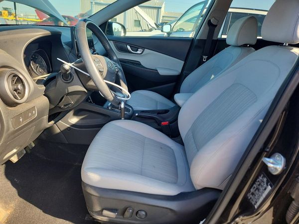 2023 HYUNDAI KONA — DENT