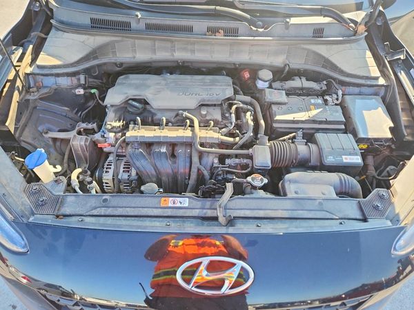 2023 HYUNDAI KONA — Engine bay