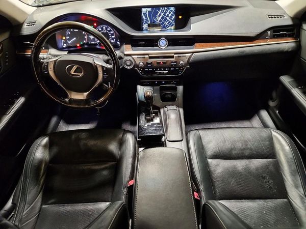 2015 LEXUS ES 350 — CKPT