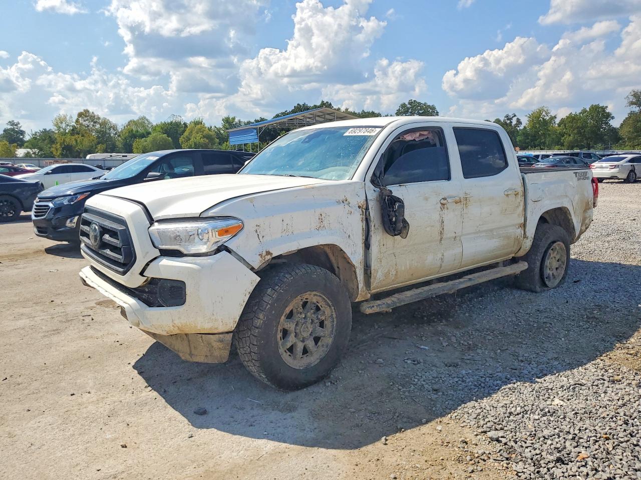 2023 TOYOTA TACOMA SR5 — Front 3/4