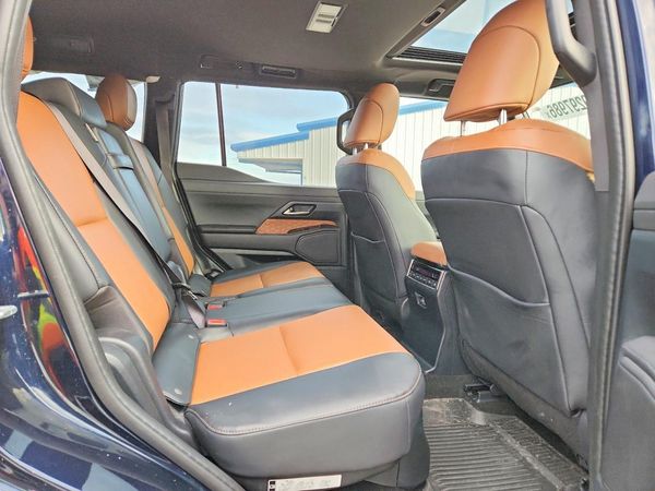 2025 LEXUS GX 550