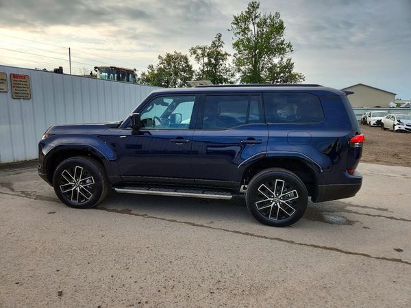 2025 LEXUS GX 550