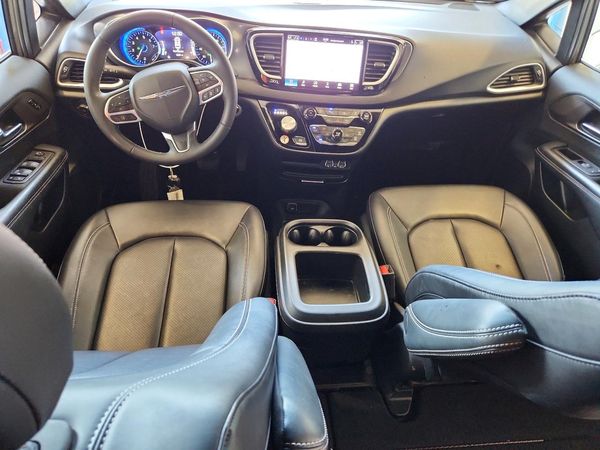 2025 CHRYSLER PACIFICA Select — CKPT