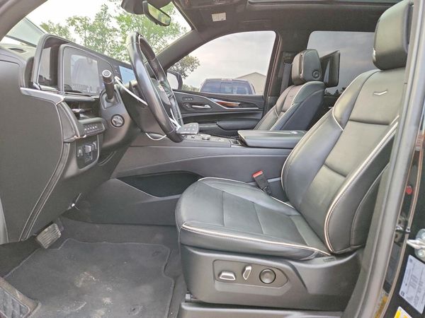 2023 CADILLAC ESCALADE