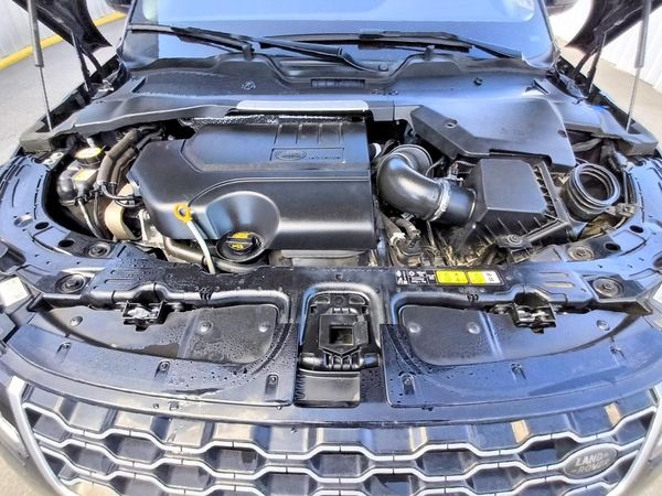 2020 LAND ROVER RANGE ROVER EVOQUE — Engine bay