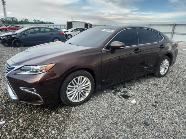 2016 LEXUS ES — Front 3/4