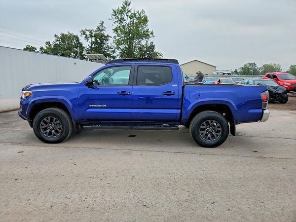 2022 TOYOTA TACOMA — LOOS