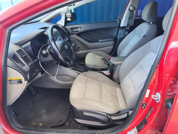 2014 KIA FORTE — DENT