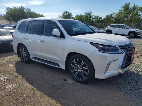 2018 LEXUS LX — Passenger 3/4