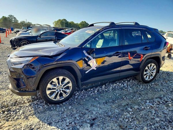 2024 TOYOTA RAV4 — Front 3/4