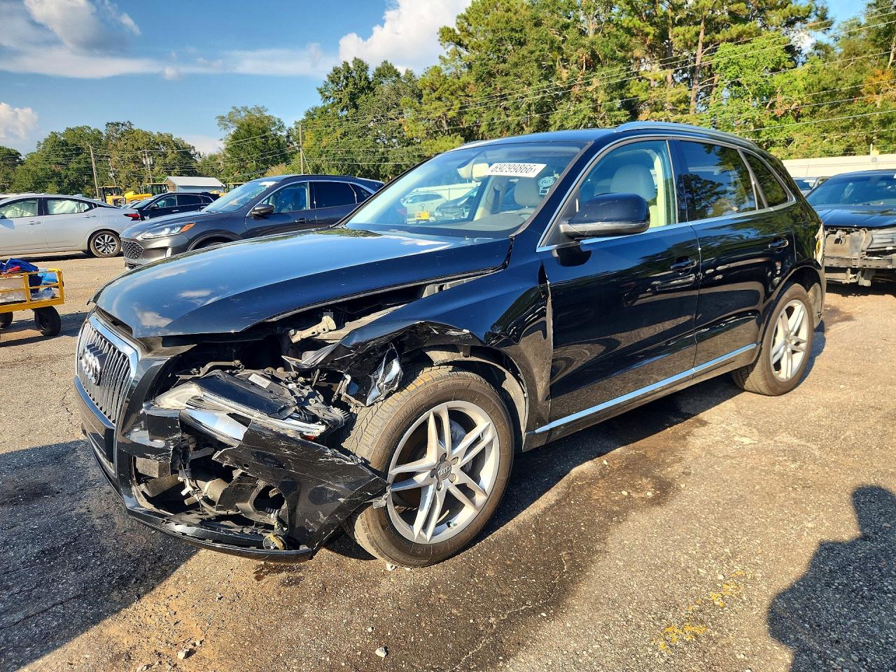 2014 AUDI Q5 Premium Plus — Front 3/4