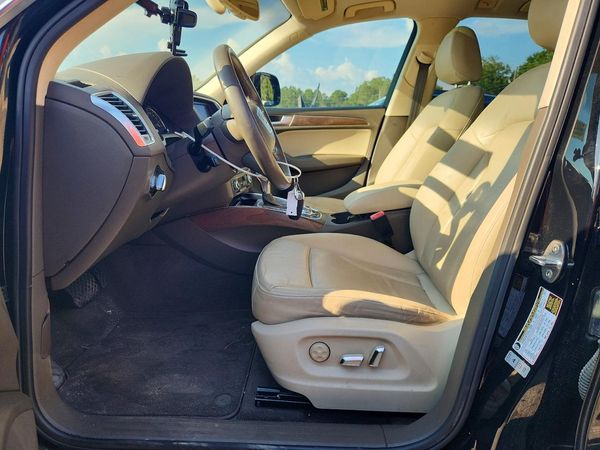 2014 AUDI Q5 Premium Plus — DENT
