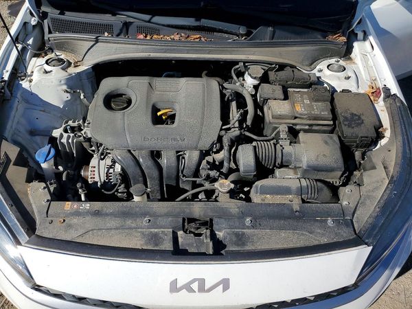 2022 KIA FORTE FE, LXS — Engine bay