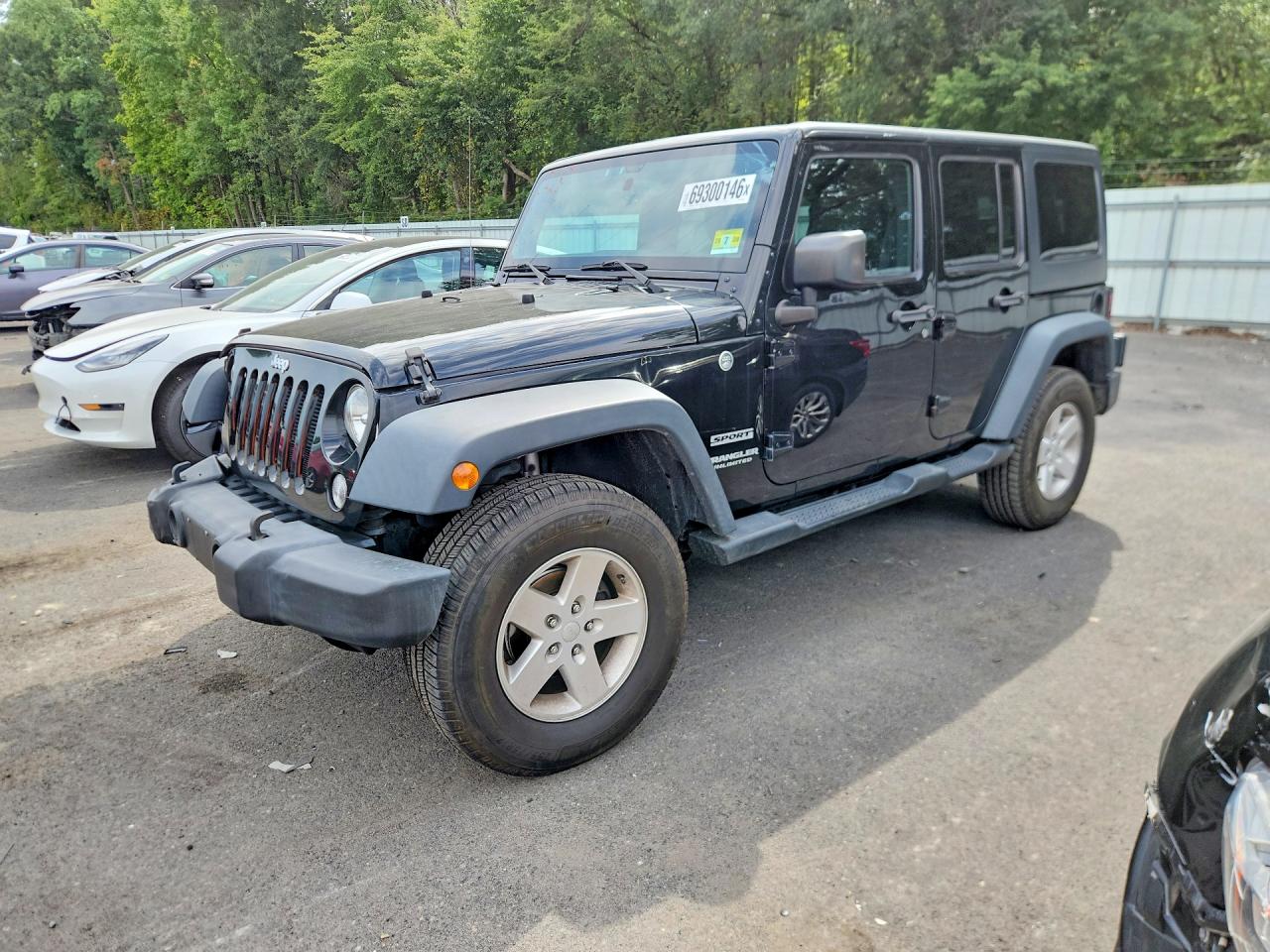 2017 JEEP WRANGLER UNLIMITED — Front 3/4