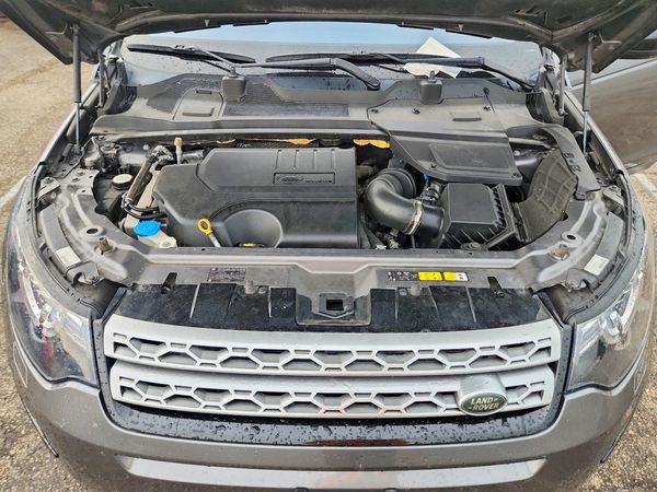 2018 LAND ROVER DISCOVERY SPORT — Engine bay
