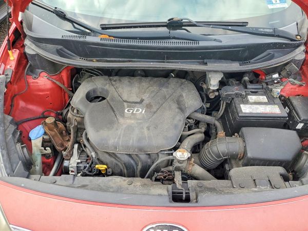 2013 KIA RIO 5-DOOR — Engine bay
