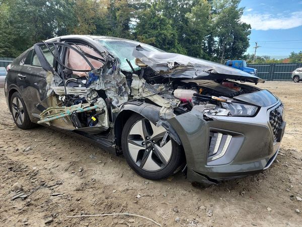 2021 HYUNDAI IONIQ — Passenger 3/4