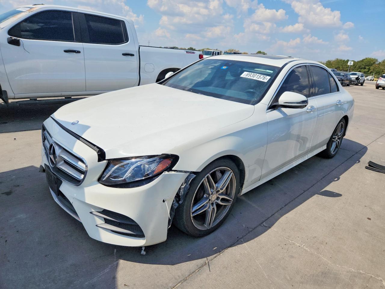 2017 MERCEDES-BENZ E-CLASS E300 — Front 3/4
