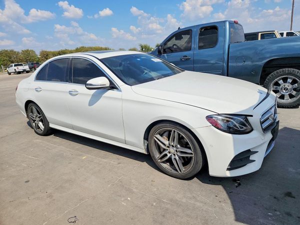 2017 MERCEDES-BENZ E-CLASS E300 — Passenger 3/4