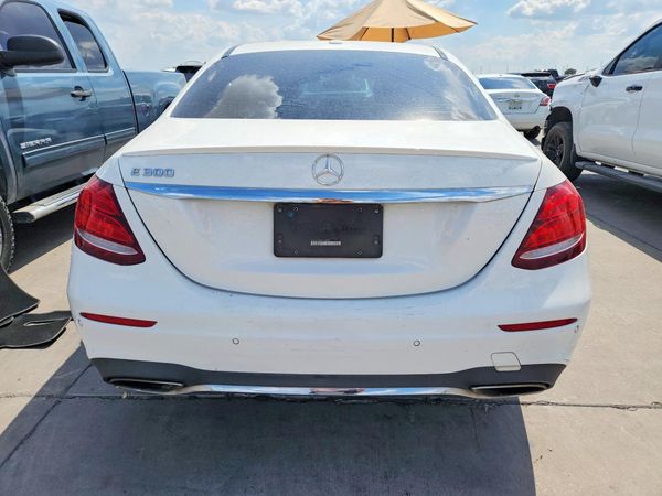 2017 MERCEDES-BENZ E-CLASS E300 — DIRR