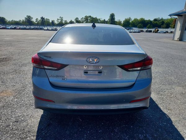 2017 HYUNDAI ELANTRA SE Base